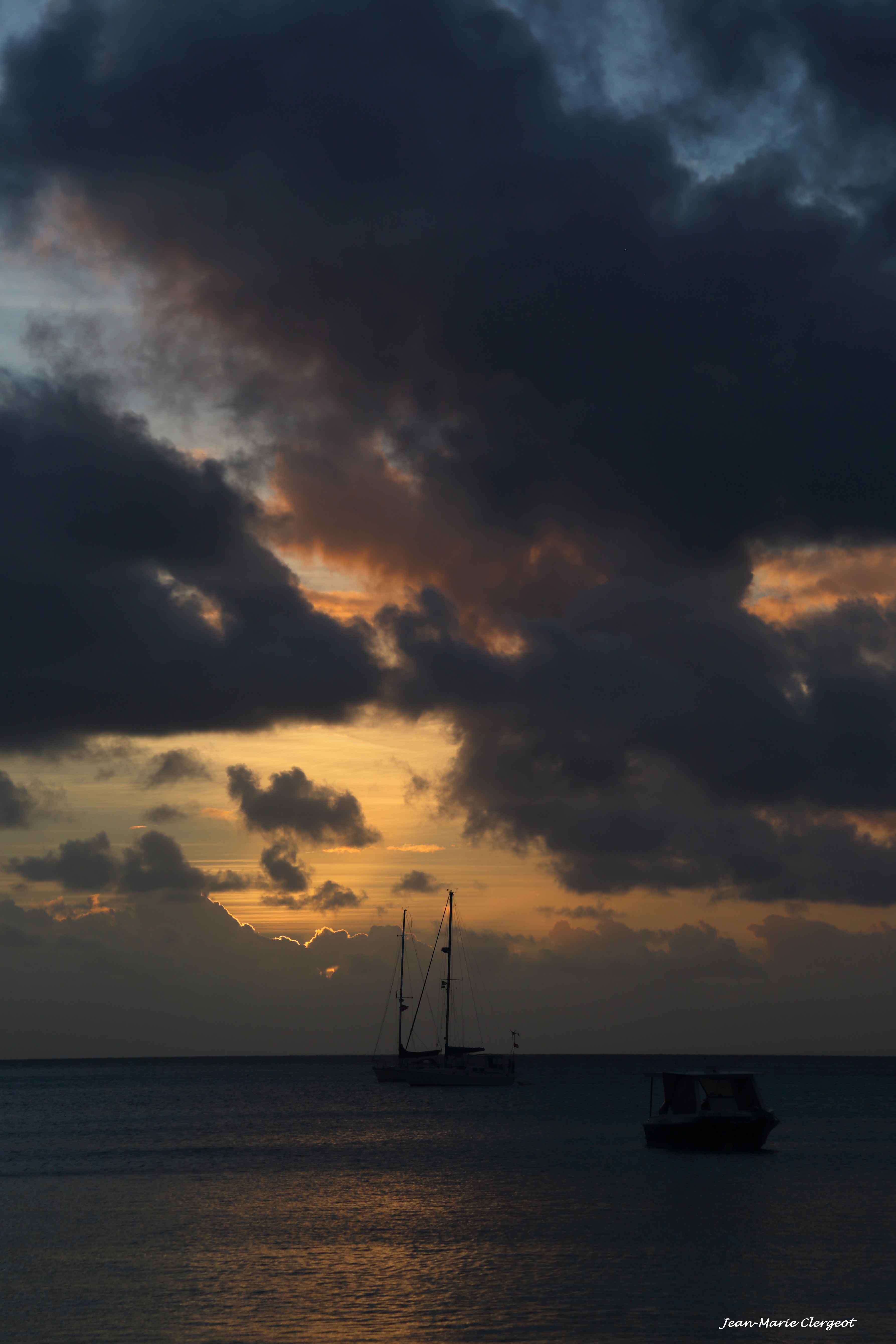 2015 2244 - (Kunyié ou Ile des Pins) Baie de Kuto - Troisième coucher de soleil