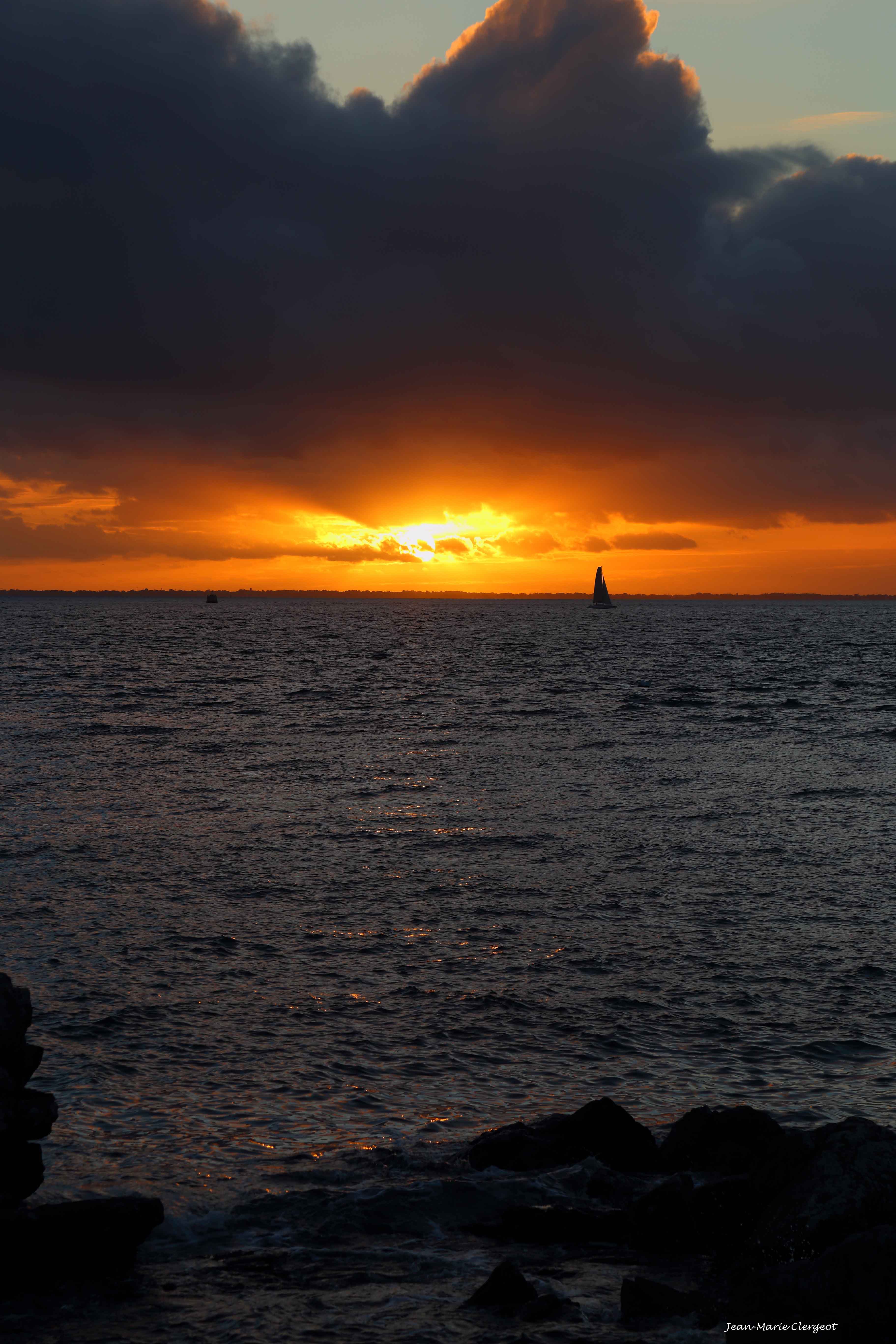 2016 1564 - (Arzon) Coucher de soleil sur Quiberon depuis le Petit Mousse