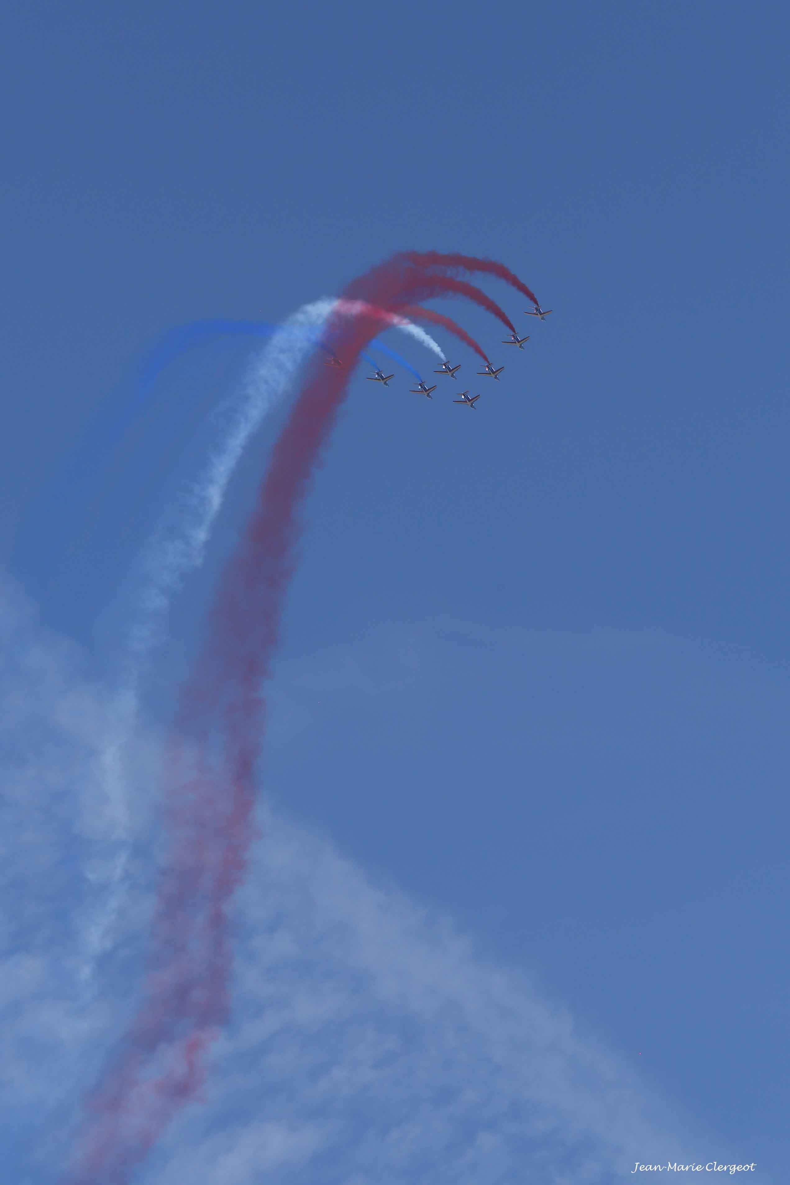 2018 0950rec - (Les Mureaux) Fête de l'Air - La Patrouile de France - Chandelle