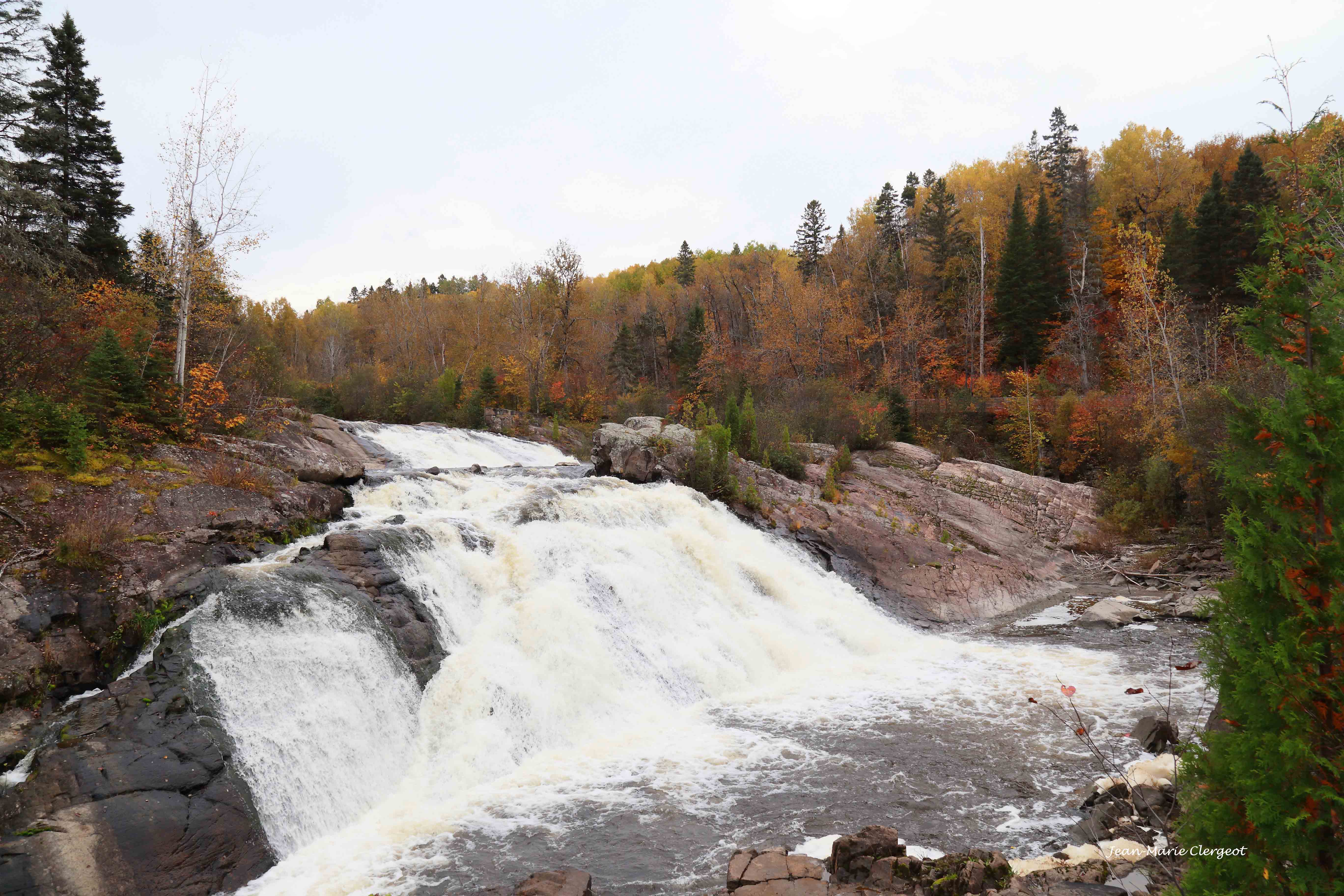 2023 1207 - (Chicoutimi - Parc de la Rivière du Moulin) La Chute du Chemin d'Hiver