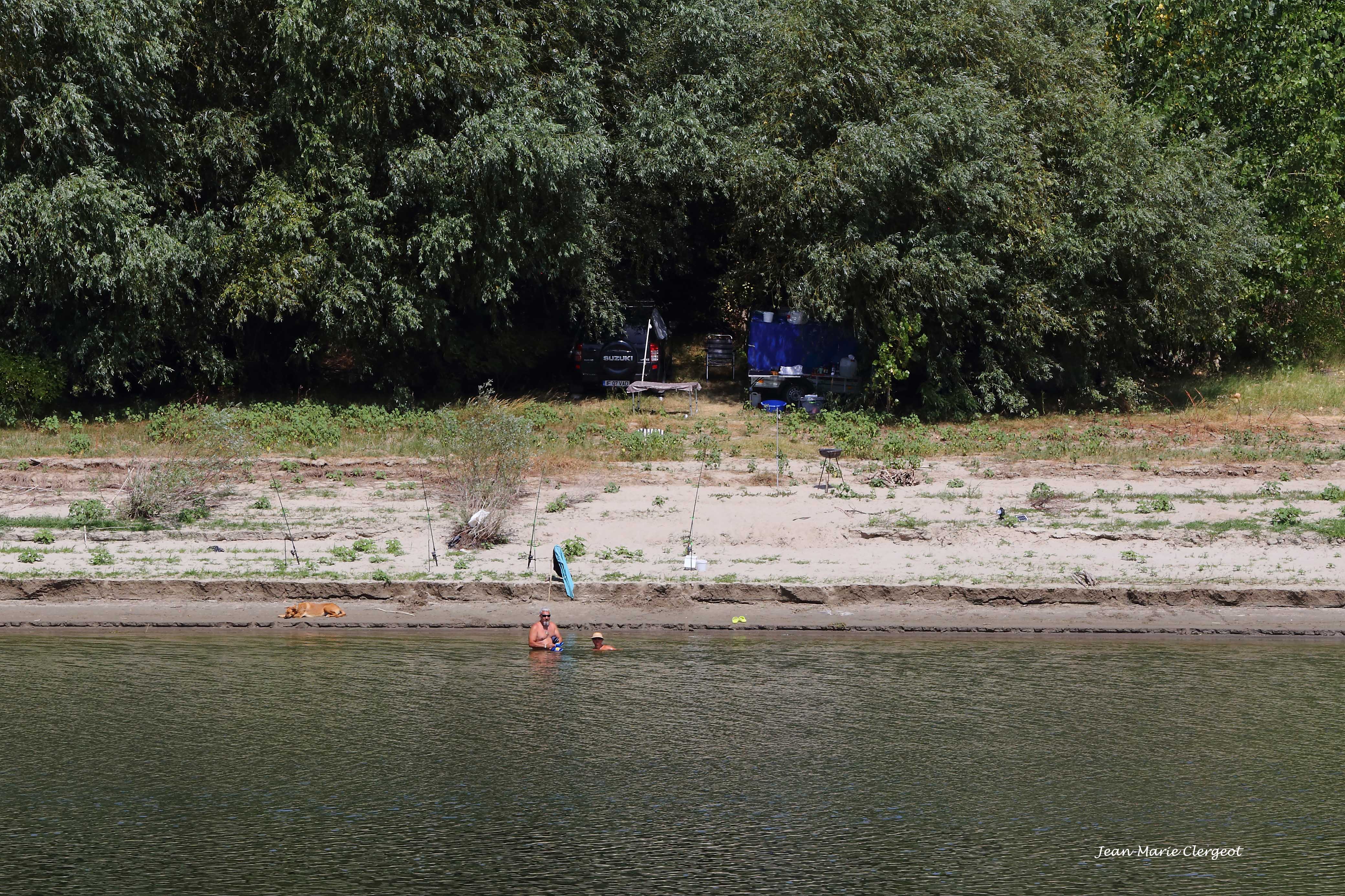 2025 1579 - (Danube, Roumanie) L'eau est bonne ?